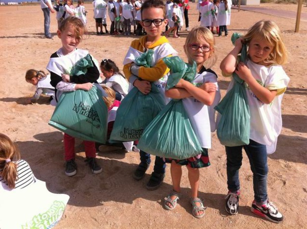 Nettoyons la plage de Ouistreham ! Nettoyons la plage de Ouistreham !