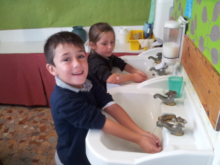 Lavage des mains ... Lavage des mains ...