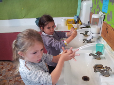 Lavage des mains ... Lavage des mains ...