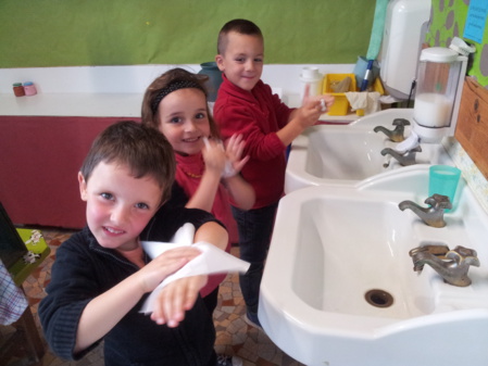 Lavage des mains ... Lavage des mains ...