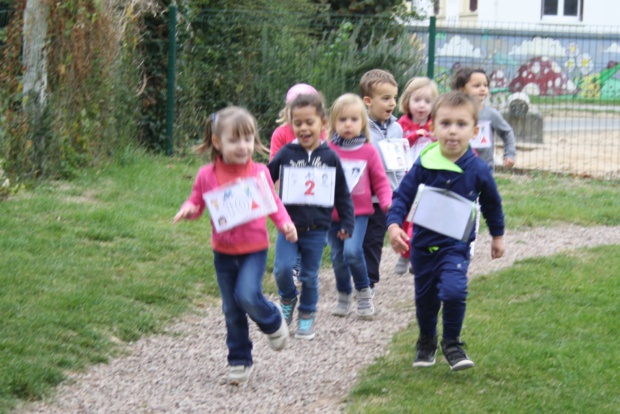 Les petits et les moyens courent... Les petits et les moyens courent...
