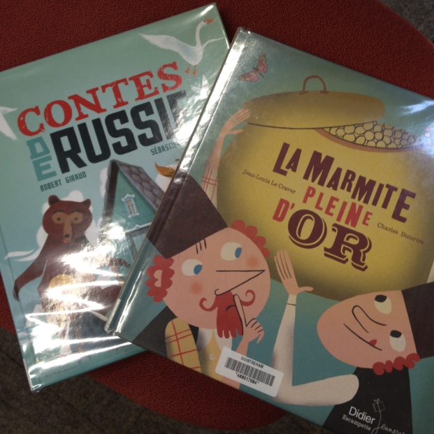 A la bibliothèque... A la bibliothèque...