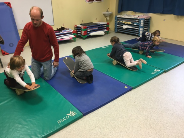 Tous les mardis, c'est cirque !! Tous les mardis, c'est cirque !!