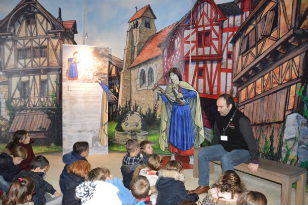 Visite contée au château de falaise pour les enfants du cycle 2 Visite contée au château de falaise pour les enfants du cycle 2