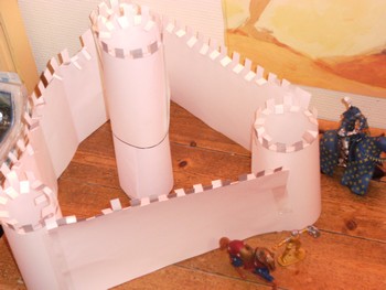 Les châteaux de papier Les châteaux de papier