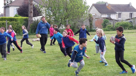 Les CE2 au Rugby