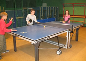 TENNIS DE TABLE POUR LES CM1 : SUITE DE L’AVENTURE