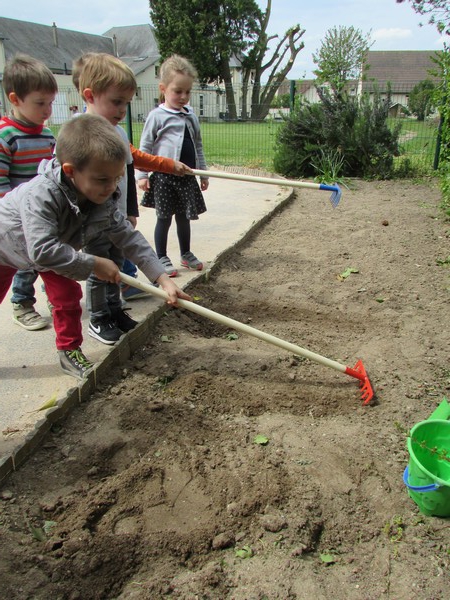 Les petits jardiniers