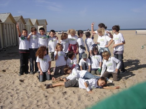 Nettoyons la plage... Nettoyons la plage...