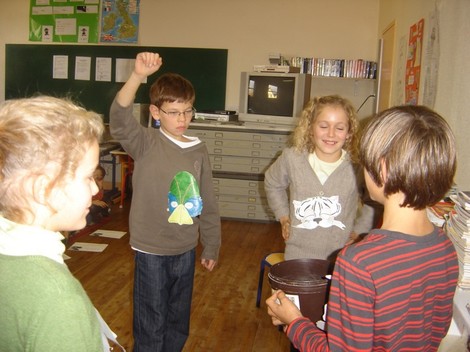 L'anglais chanté et joué L'anglais chanté et joué