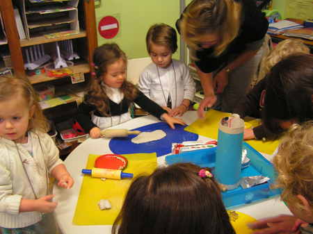 Les petites mains en pleine action... Les petites mains en pleine action...