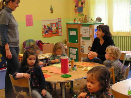 Les petites mains en pleine action... Les petites mains en pleine action...