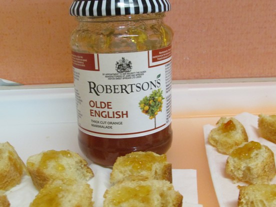 Orange marmalade ? Yes,please.