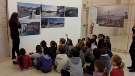Les CM1 au Pavillon de la Presqu' Ile de Caen Les CM1 au Pavillon de la Presqu' Ile de Caen