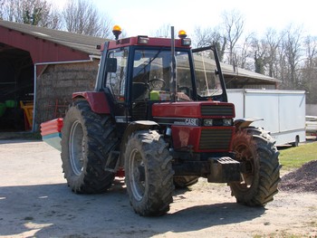 La classe de Petite et Moyenne Section à la ferme.