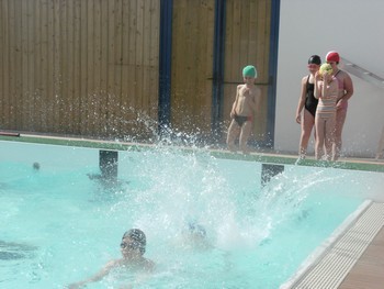 L'activité piscine des CP , CP/CE1 et CE2