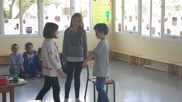 En scène ! En scène !