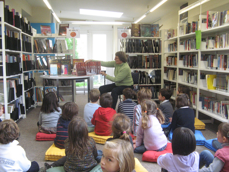 Rendez-vous  mensuel à la bibliothèque