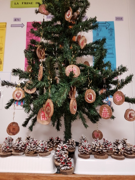 Les MS- GS bricolent pour le marché de Noël ! Les MS- GS bricolent pour le marché de Noël !