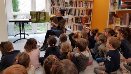 Rendez-vous mensuel à la bibliothèque des MS-GS Rendez-vous mensuel à la bibliothèque des MS-GS