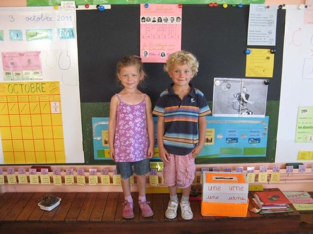 Malou et César ont été élus. Bravo à eux ! Ils commenceront leur mission de représenter la maternelle dès vendredi prochain lors du conseil de délégués. Bon courage à eux 2 !