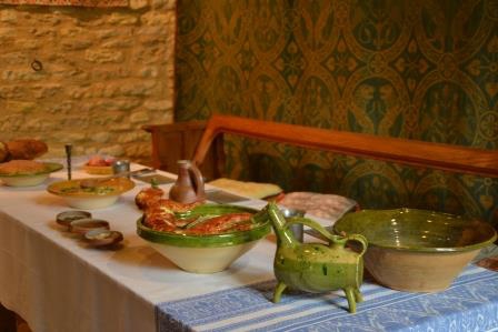 Journée médiévale au château de Crèvecoeur-En- Auge pour les CP-CE1 Journée médiévale au château de Crèvecoeur-En- Auge pour les CP-CE1