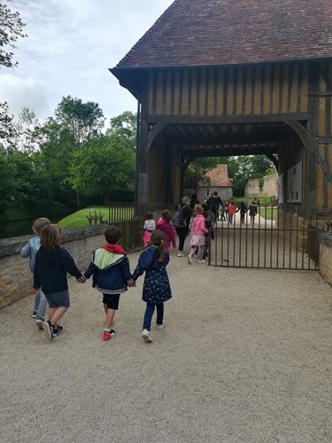 GS/CP visite du château de Crèvecoeur en Auge