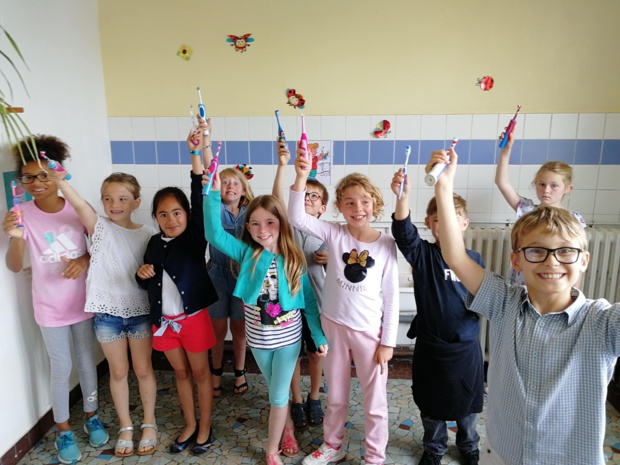 Brossage des dents à l'école