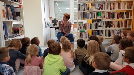 Premier rendez-vous à la bibliothèque pour les MS-GS Premier rendez-vous à la bibliothèque pour les MS-GS