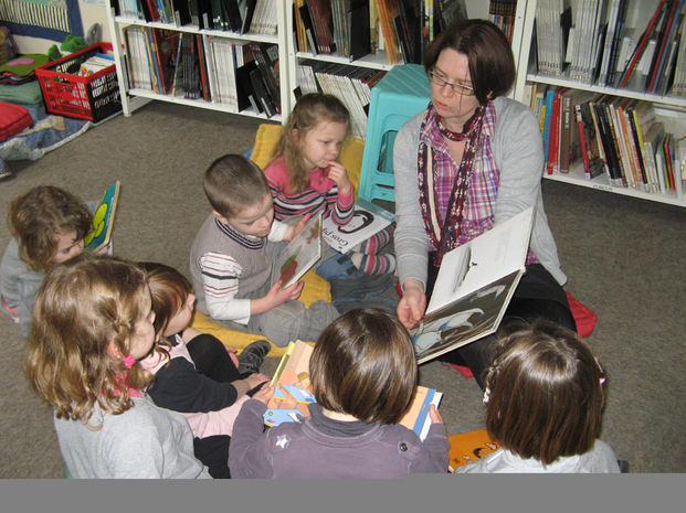 Visite à la bibliothèque