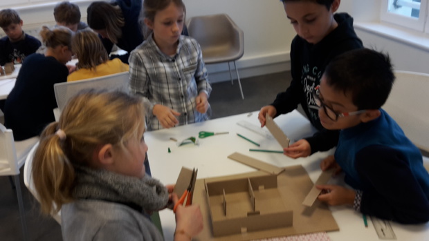 Sortie au Pavillon de la Presqu'Ile de Caen Sortie au Pavillon de la Presqu'Ile de Caen