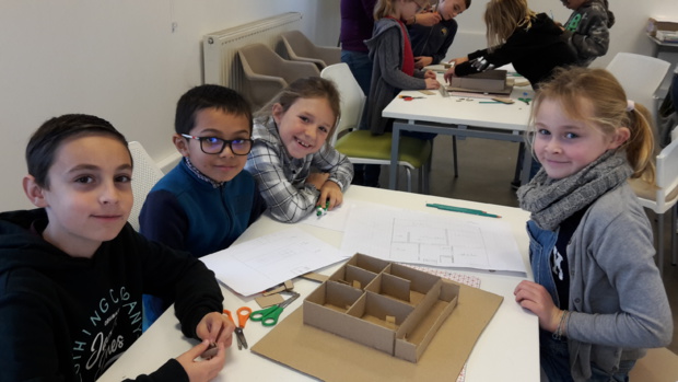 Sortie au Pavillon de la Presqu'Ile de Caen Sortie au Pavillon de la Presqu'Ile de Caen