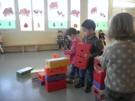 Une maison bien solide. Une maison bien solide.