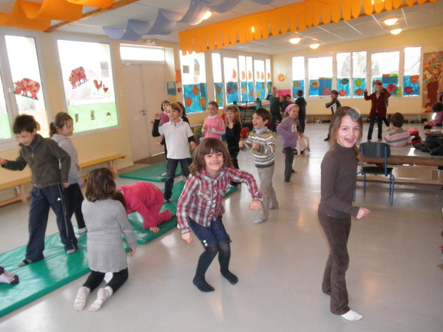 Acrosport en CE1 Acrosport en CE1
