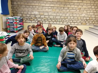 Sensibilisation au yoga... Sensibilisation au yoga...