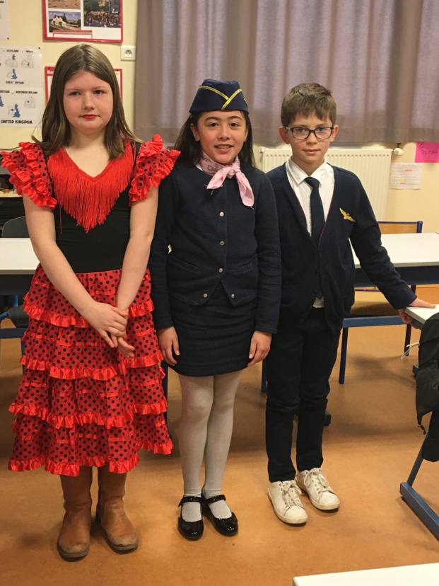 Le carnaval des CM1/CM2 Le carnaval des CM1/CM2