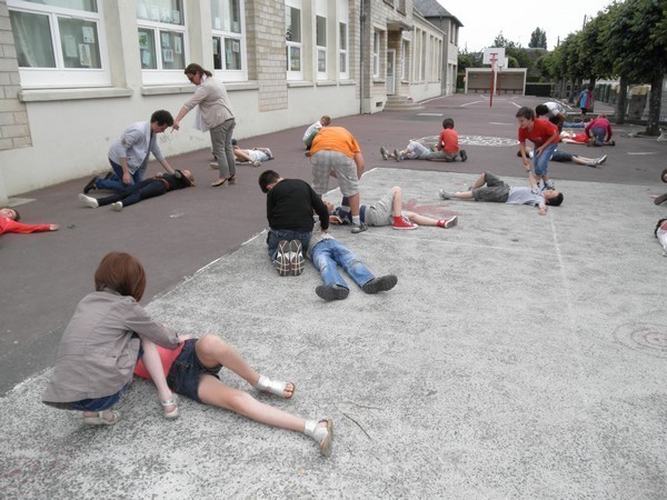 Initiation aux premiers secours Initiation aux premiers secours