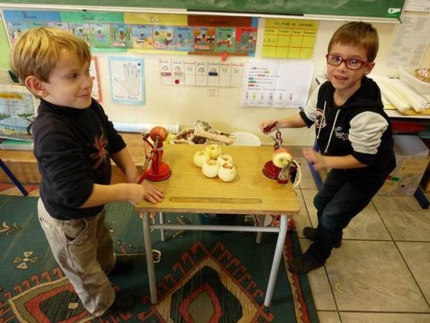 Paul-Henri et Paul en pleine action. Paul-Henri et Paul en pleine action.
