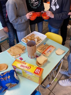 Petit Déjeuner à l'école