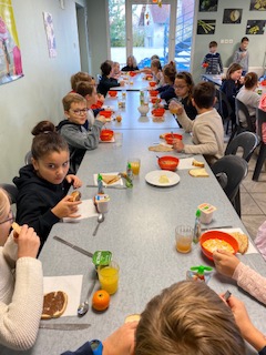 Petit Déjeuner à l'école