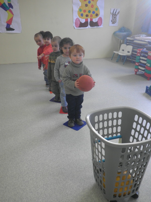 Mini-panier de basket. Mini-panier de basket.