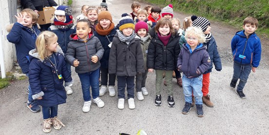 Visite et animation à la Coop 5 pour la classe de TPS/PS Visite et animation à la Coop 5 pour la classe de TPS/PS