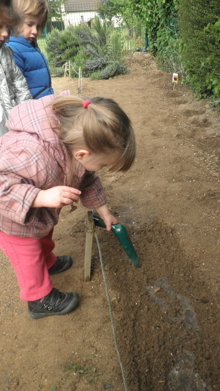 Semaine jardinage en Maternelle