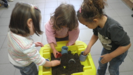 Semaine jardinage en Maternelle