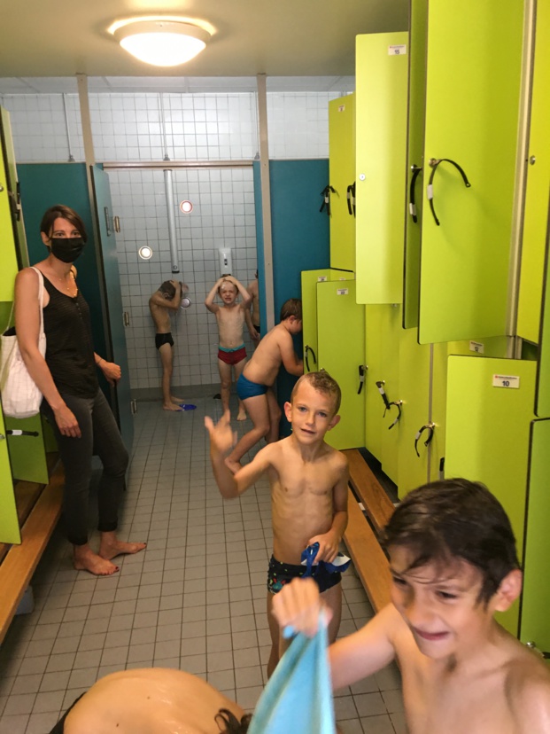 Vestiaire des garçons Vestiaire des garçons