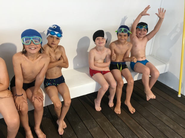 Tous à la piscine Tous à la piscine