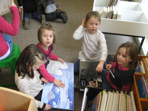 Sortie à la bibliothèque Sortie à la bibliothèque