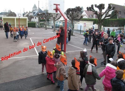 Préparation du bal de carnaval