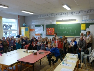 Rencontre avec les grands-parents de CP/CE1 Rencontre avec les grands-parents de CP/CE1
