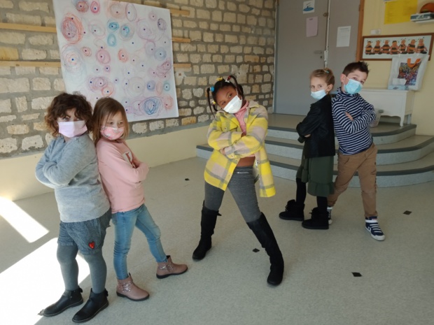 Au théâtre de midi : les CP en scène! Au théâtre de midi : les CP en scène!